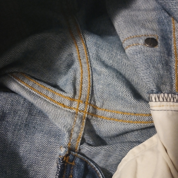 Banana Republic Boot Cut Jean's - Picture 8 of 8